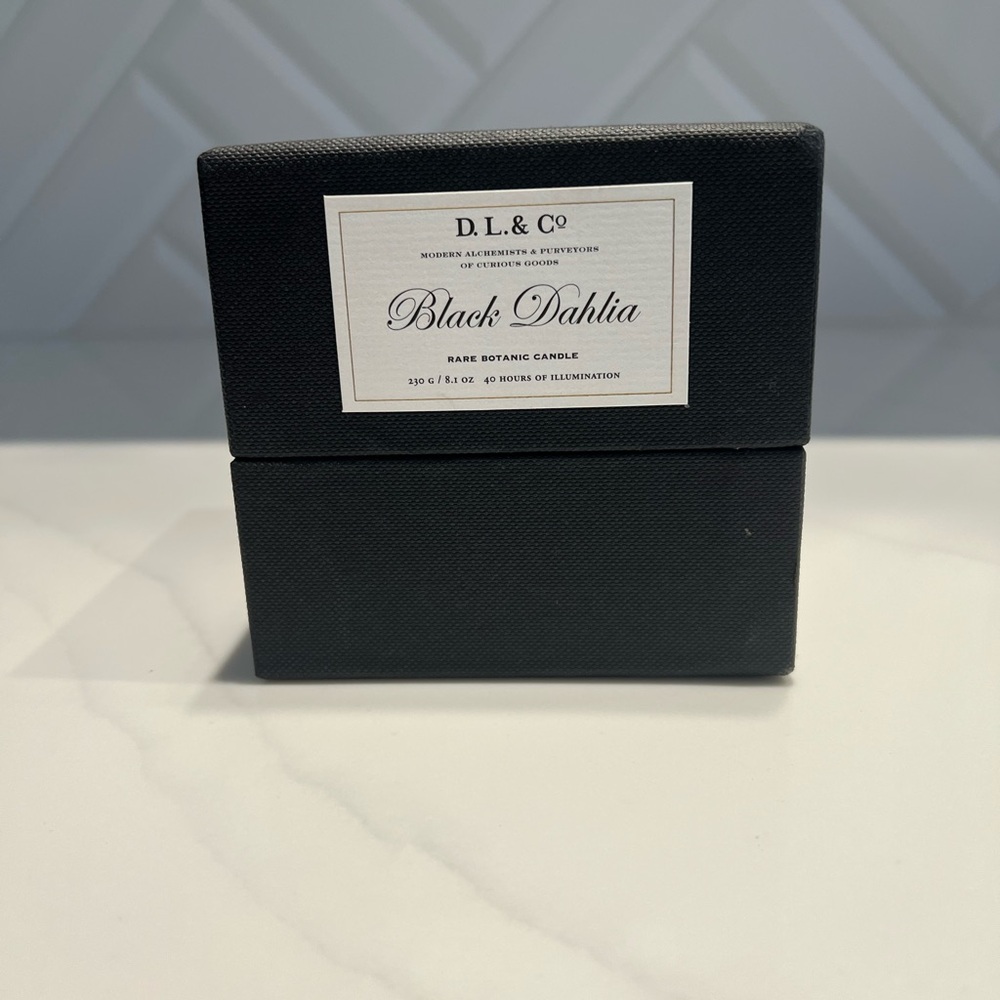 D.L. & Co. Black Dahlia Candle